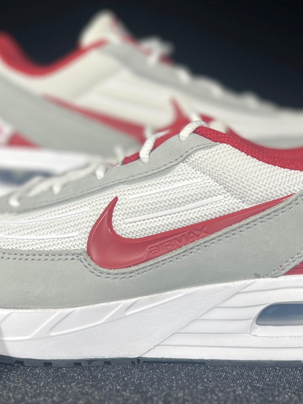 NIKE Air Max Verse Sneakers | OU Oklahoma Sooners Boomer | Mens 7 Womens 8.5